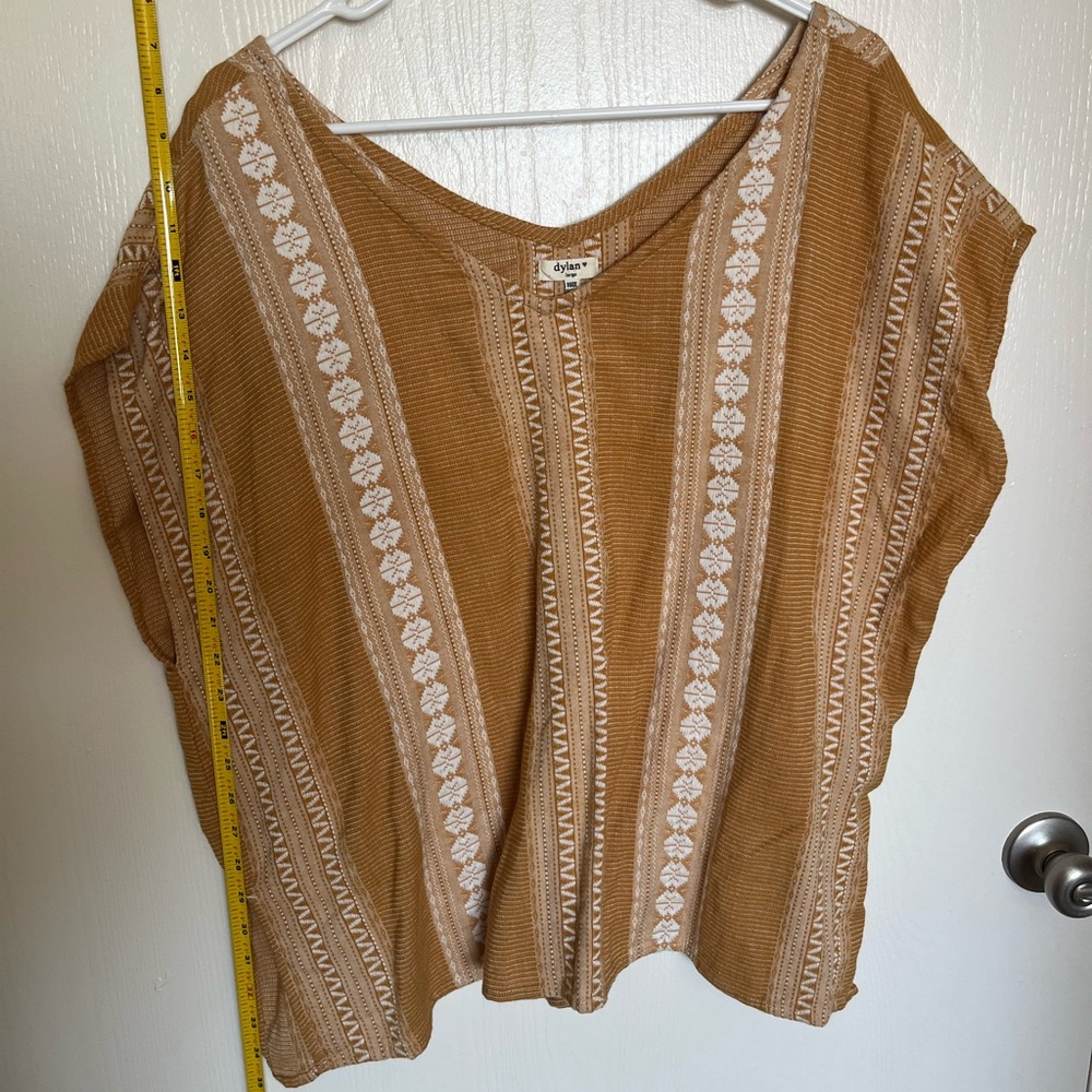 Yellow scoop neck shirt
